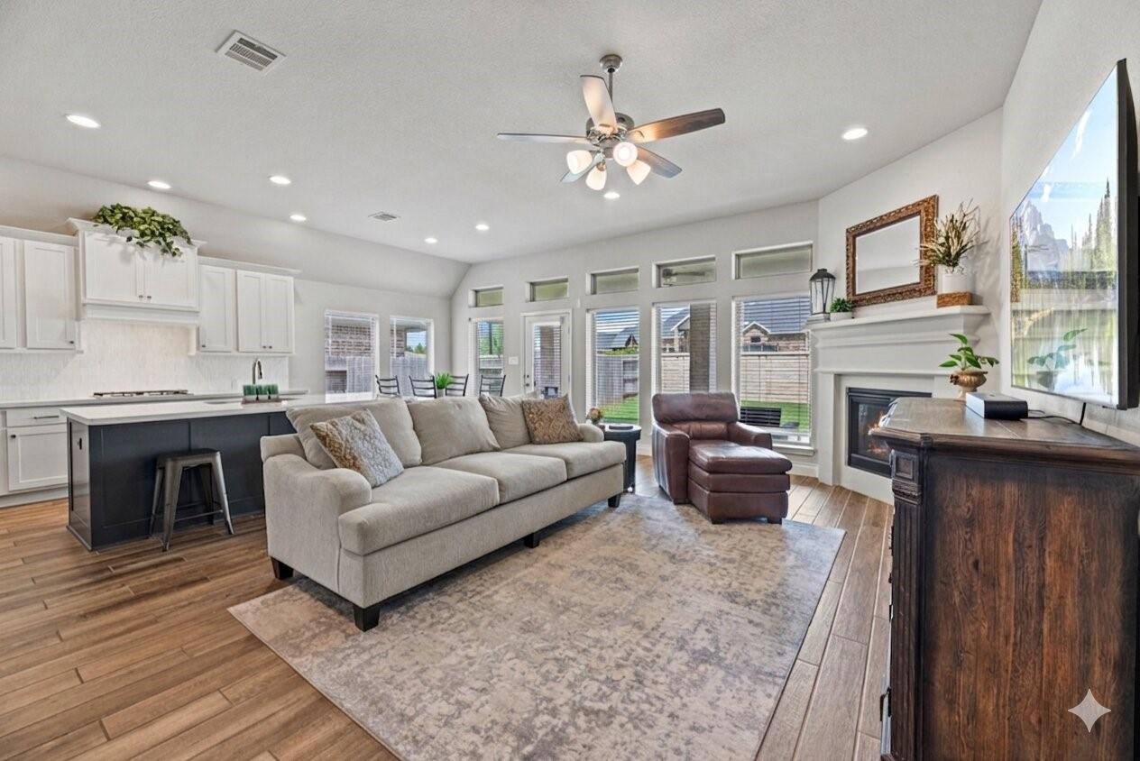 28714 Wildthorne Court