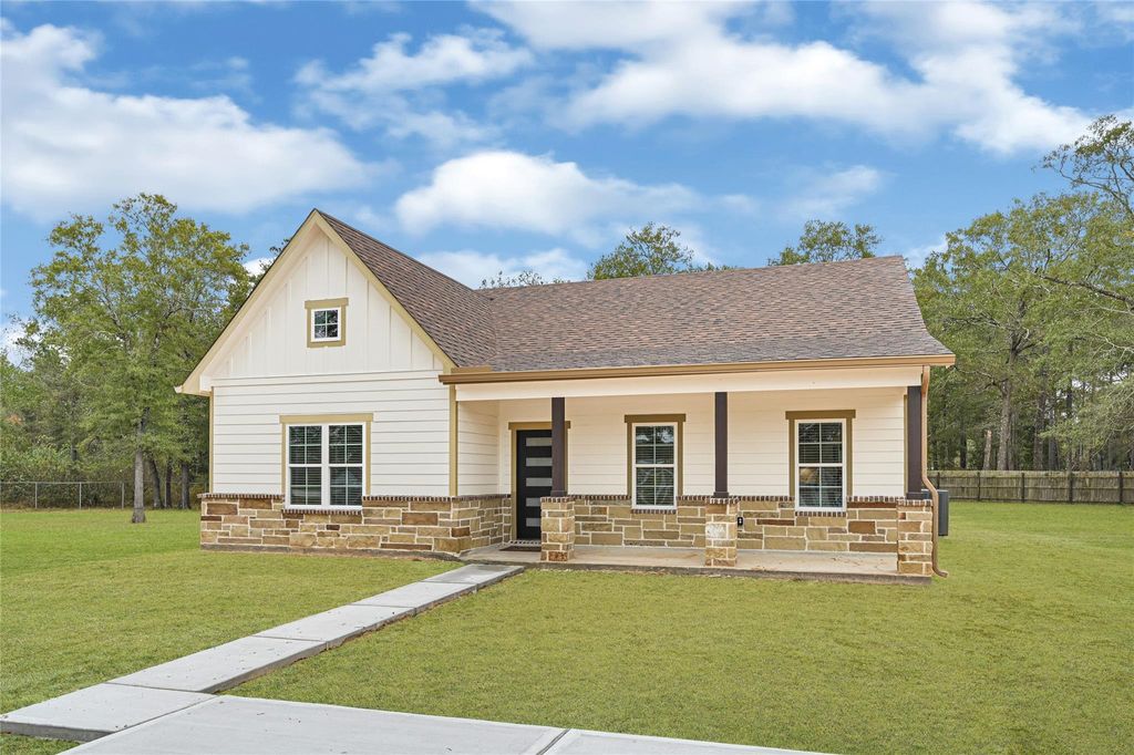 Photo of 21678 County Road 3749d, Cleveland, TX 77327 (MLS # 7371027)