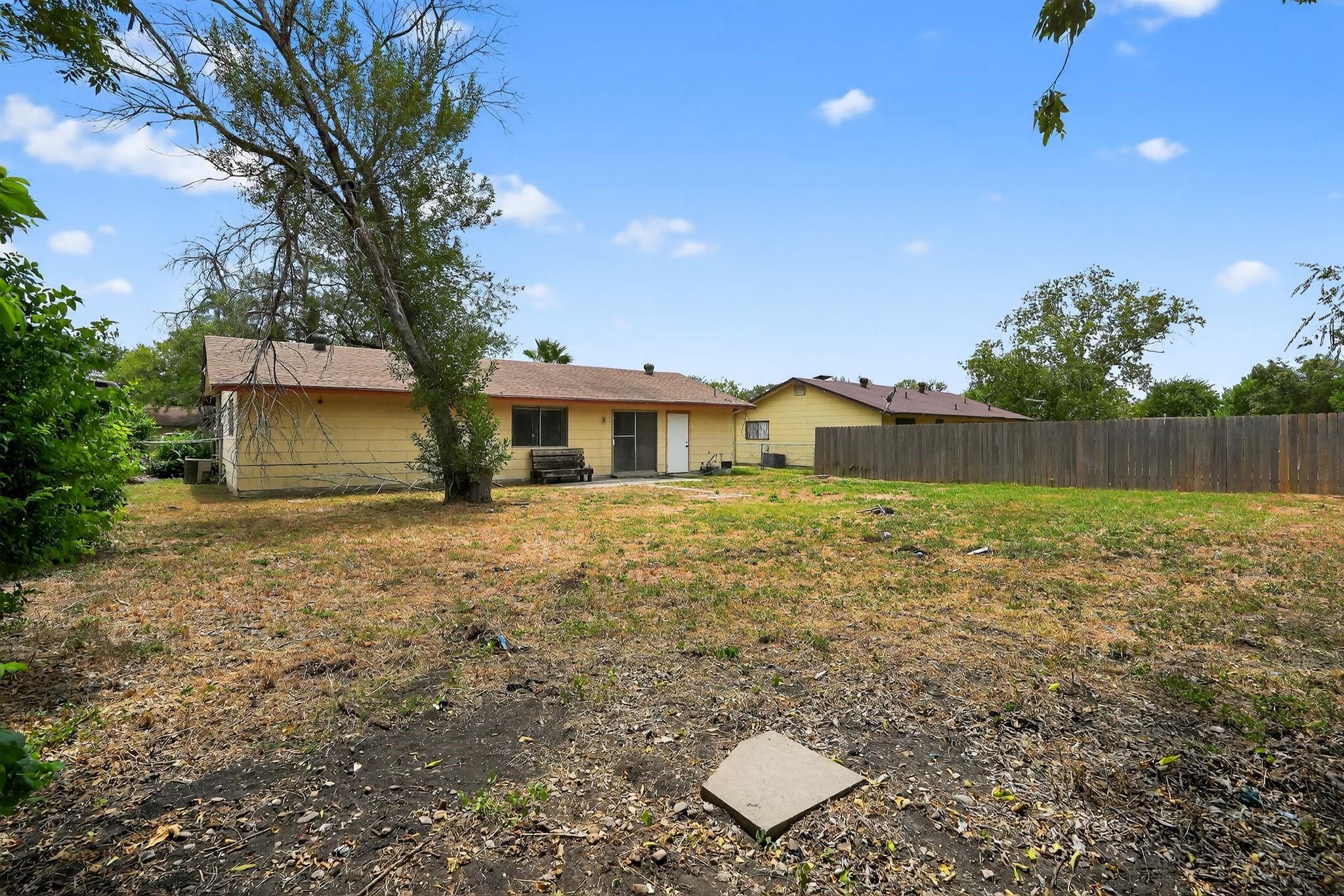 7207 Glen Point