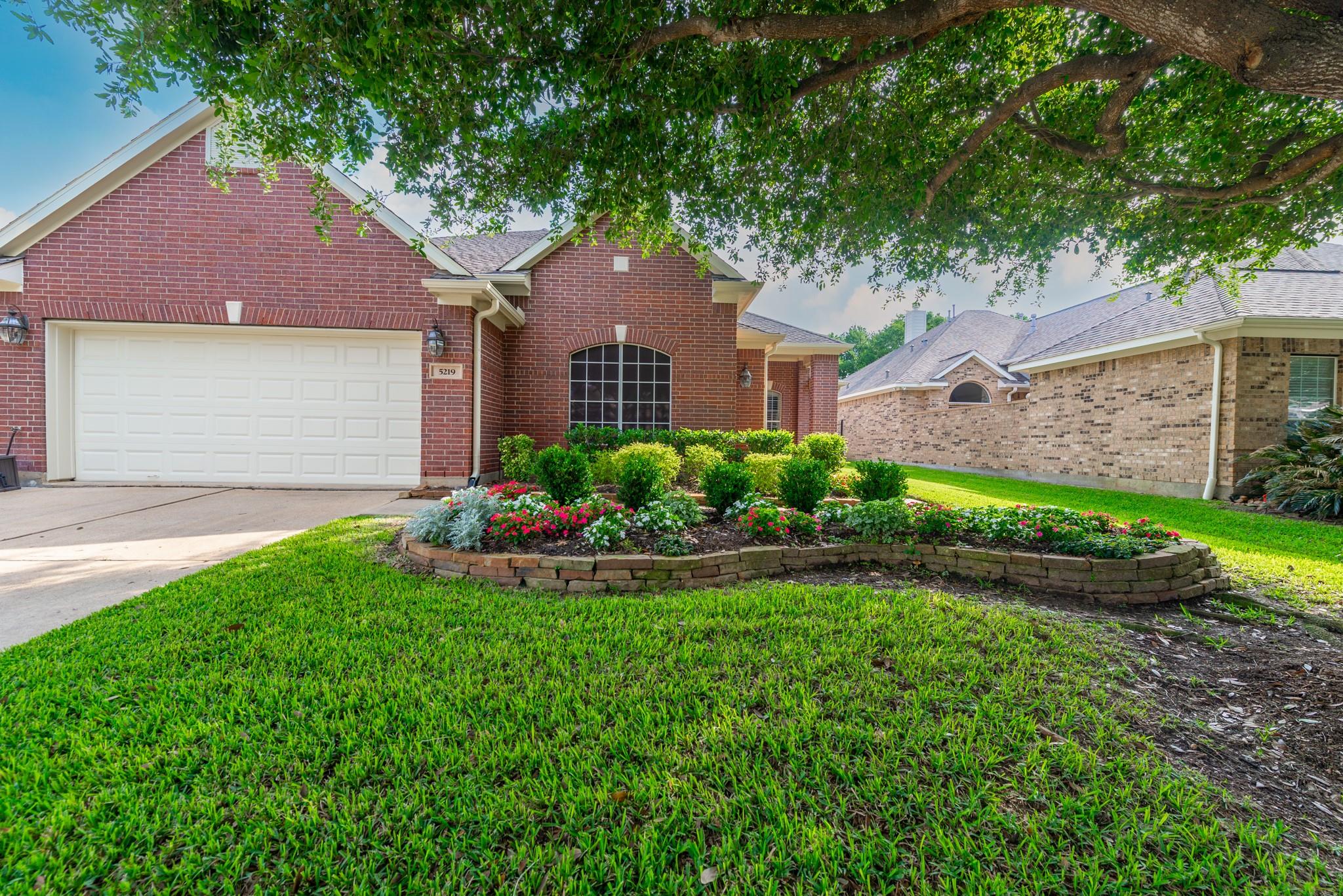 5219 Colonial Park Lane
