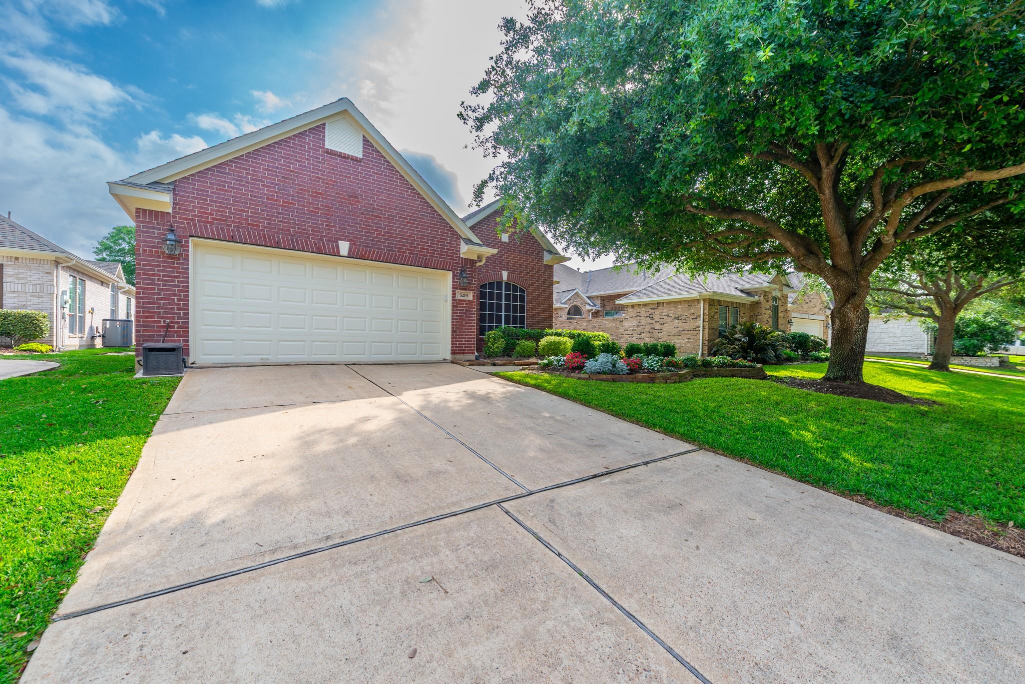 5219 Colonial Park Lane