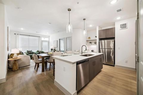 Photo of 13959 Hillcroft Ave #A1, Houston, TX 77085 (MLS # 15865239)