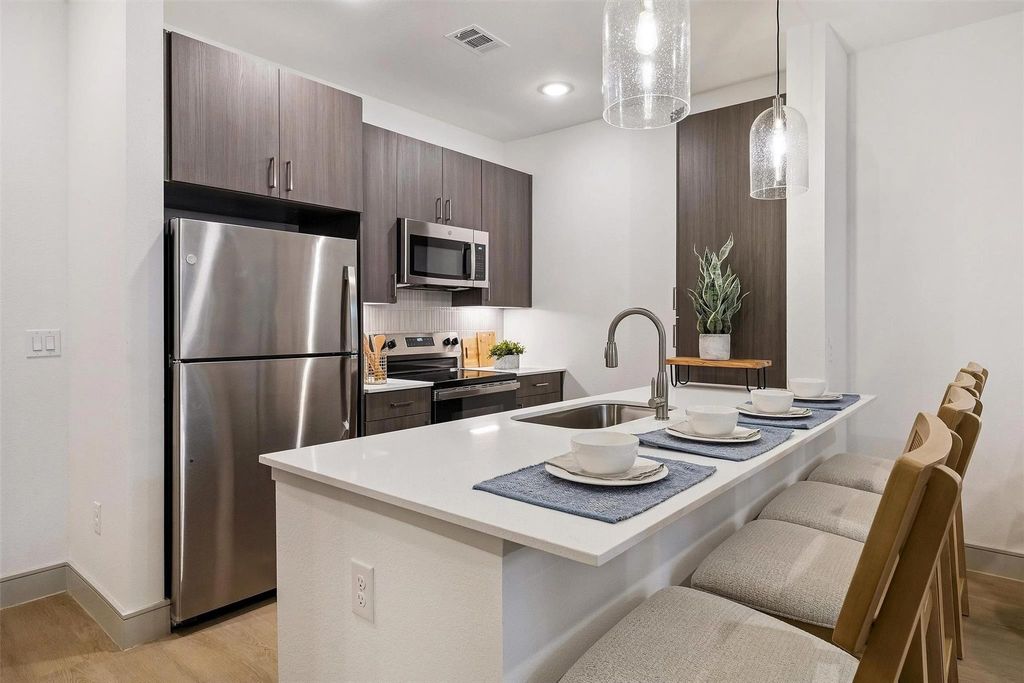 Photo of 13959 Hillcroft Ave #A1, Houston, TX 77085 (MLS # 15865239)