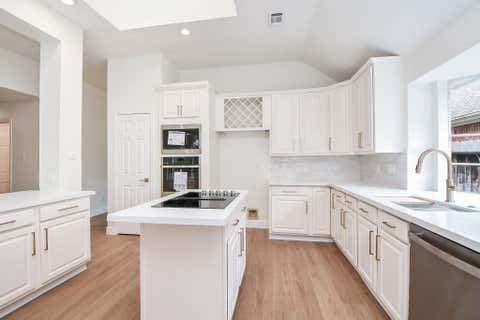 Photo of 202 Knoll Forest Dr DR, Sugar Land, TX 77479 (MLS # 92739246)