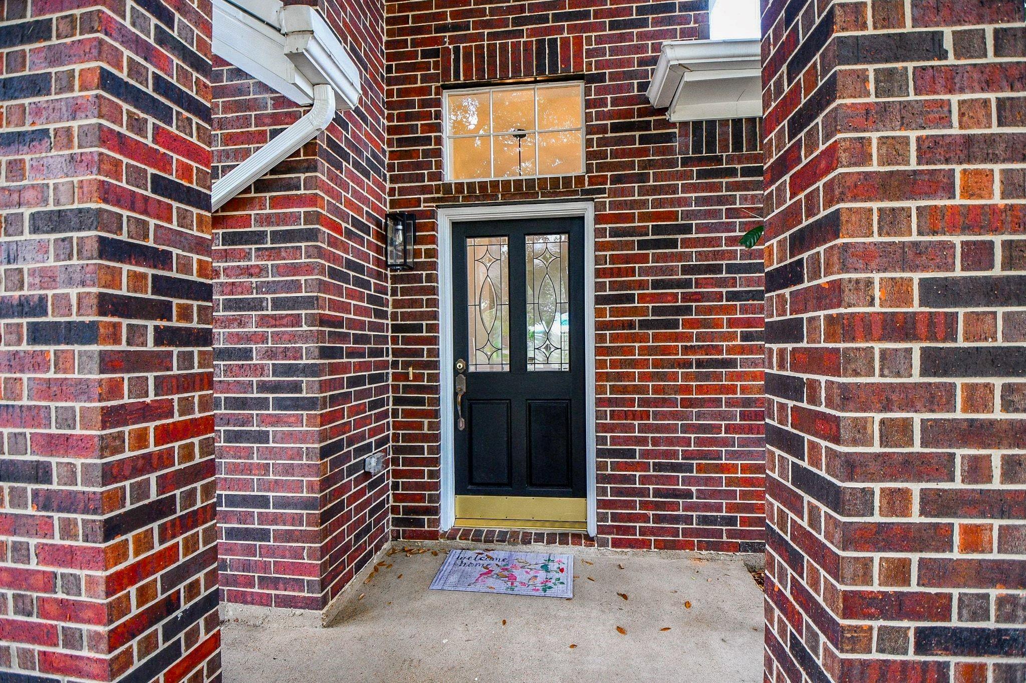 202 Knoll Forest Dr