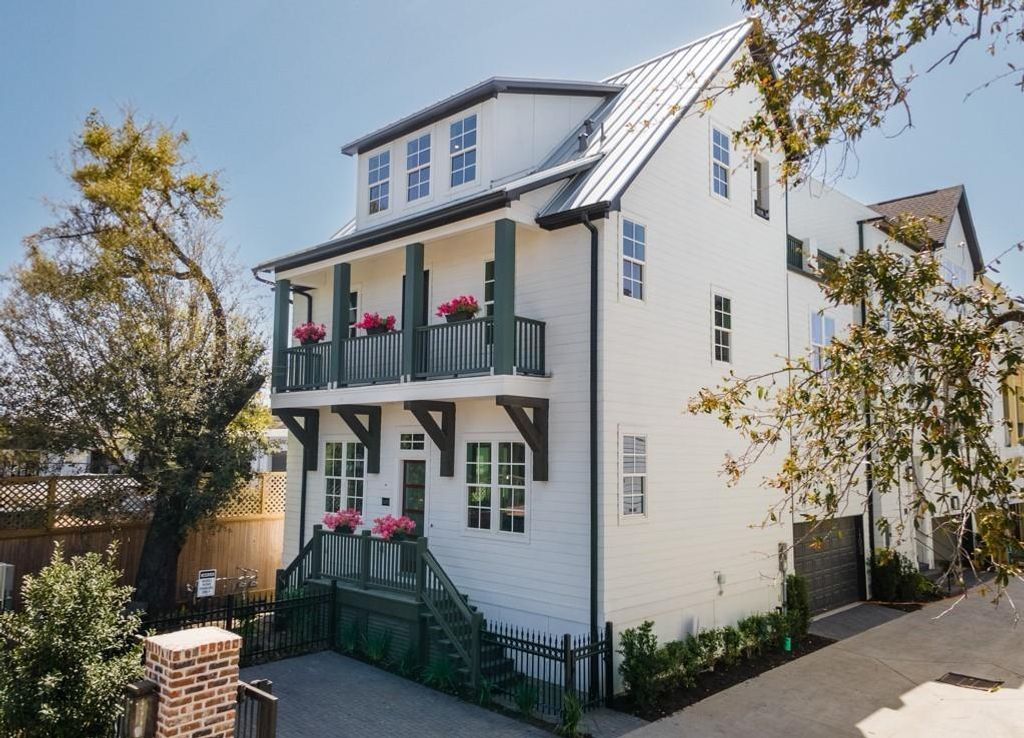 Photo of 11053 Chatterton Drive, Houston, TX 77043 (MLS # 11184122)