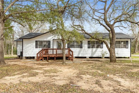 Photo of 804 Avenue I, Conroe, TX 77301 (MLS # 21160864)