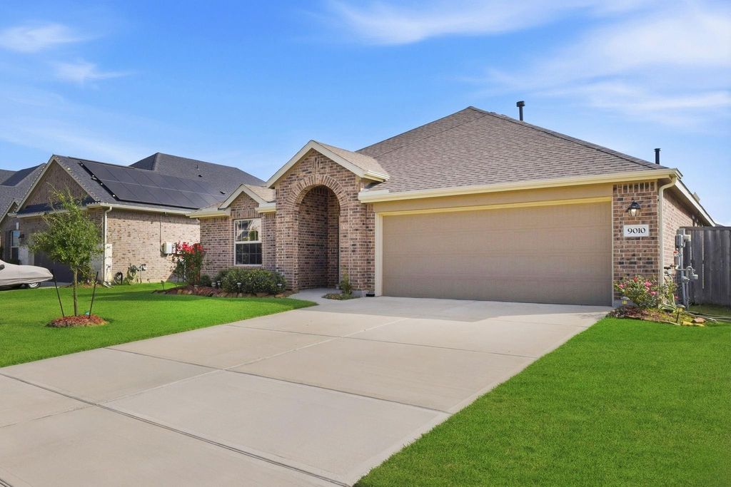 Photo of 9010 Brazos Drive, Baytown, TX 77521 (MLS # 81334852)