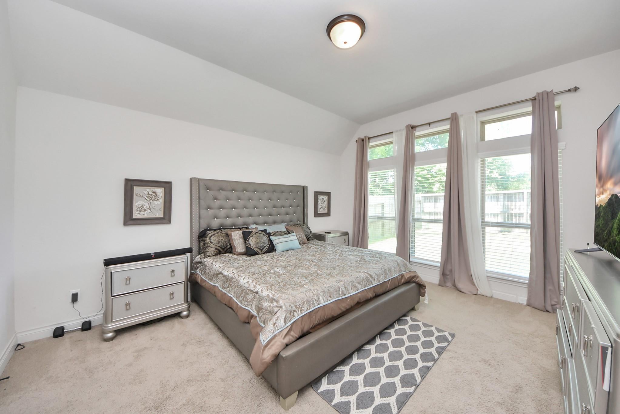 2755 Parker Oak Pass