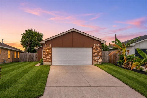 Photo of 5918 Maco Street, Galveston, TX 77551 (MLS # 19401920)