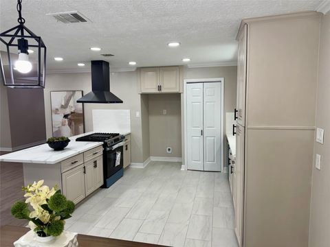 Tiny photo for 7306 Log Hollow Drive, Houston, TX 77040 (MLS # 33425418)