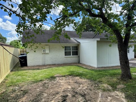 Tiny photo for 7306 Log Hollow Drive, Houston, TX 77040 (MLS # 33425418)