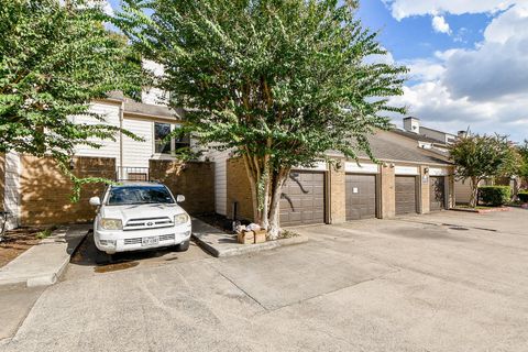 Photo of 2277 S Kirkwood Road #911, Houston, TX 77077 (MLS # 78762966) Photo of 2277 S Kirkwood Road #911, Houston, TX 77077 (MLS # 78762966)