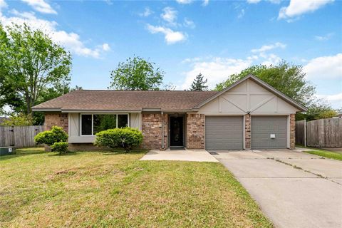 Photo of 9739 Philmont Drive, Houston, TX 77080 (MLS # 18358262)