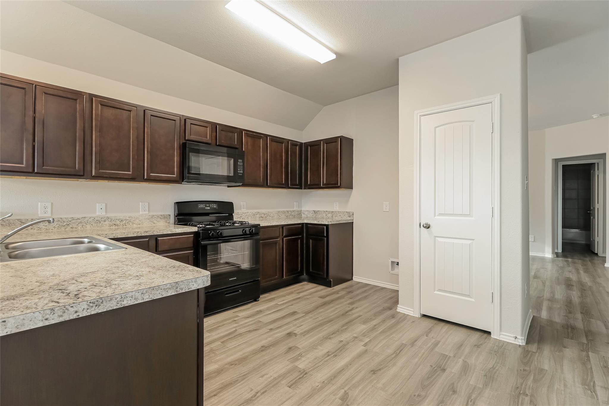 22310 Porter Mountain Trail