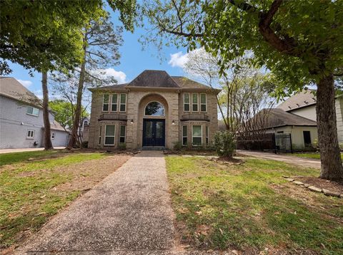 Photo of 1103 Fleetwood Place Drive, Houston, TX 77079 (MLS # 88990474)