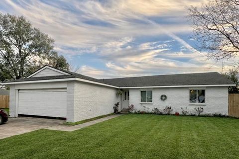 Photo of 7819 Martin Wood Lane, Houston, TX 77086 (MLS # 49197752)