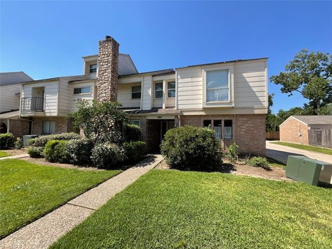 Photo of 17159 Beaver Springs Drive #13, Houston, TX 77090 (MLS # 68331841)