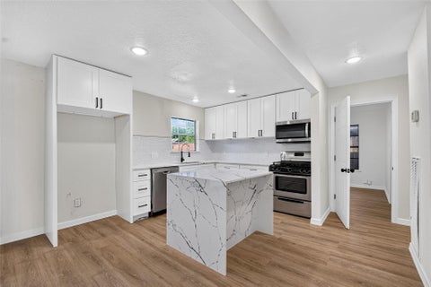 Photo of 1019 Creager Street, Houston, TX 77034 (MLS # 96370395)