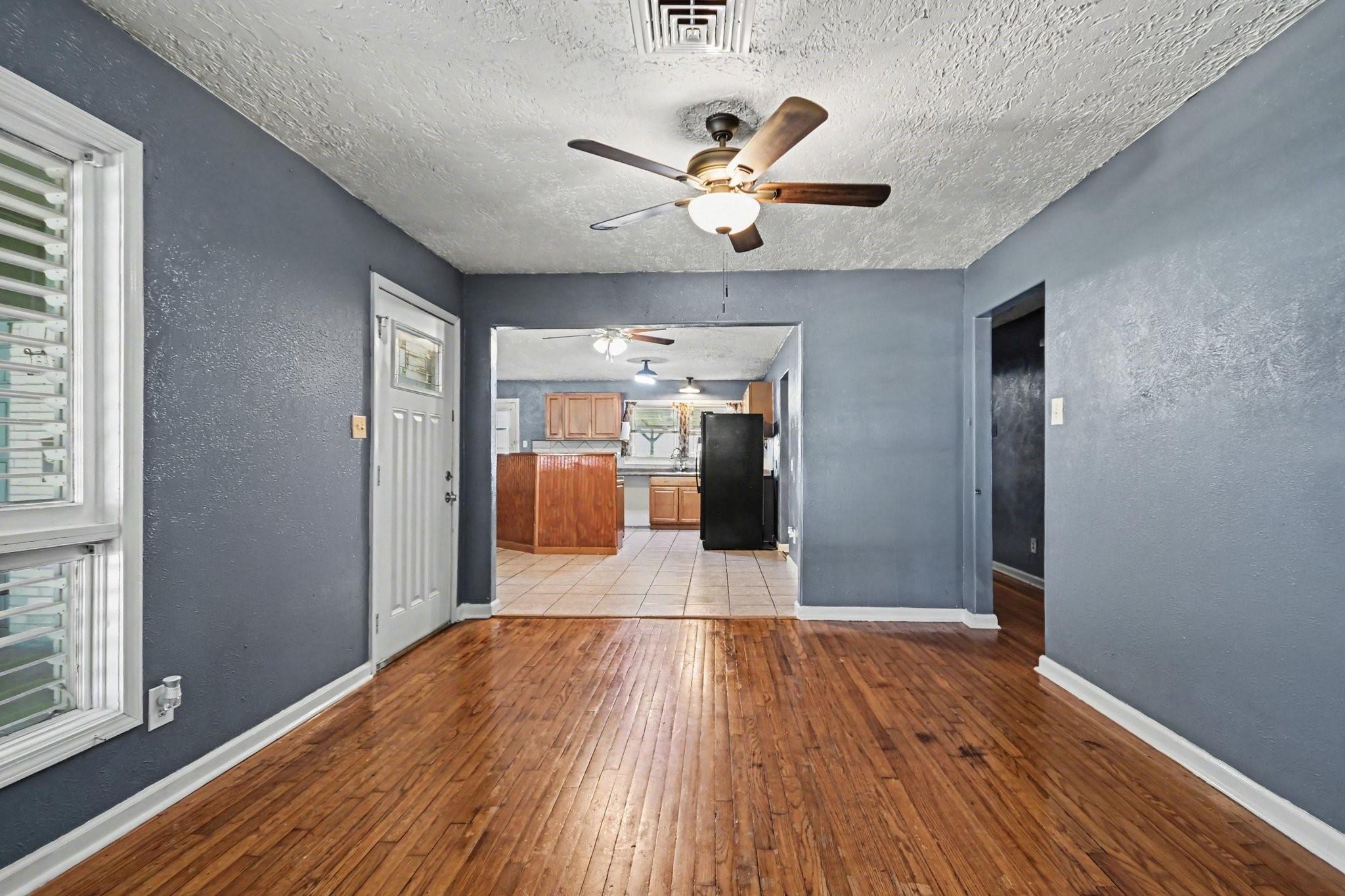 6814 Fairway Drive