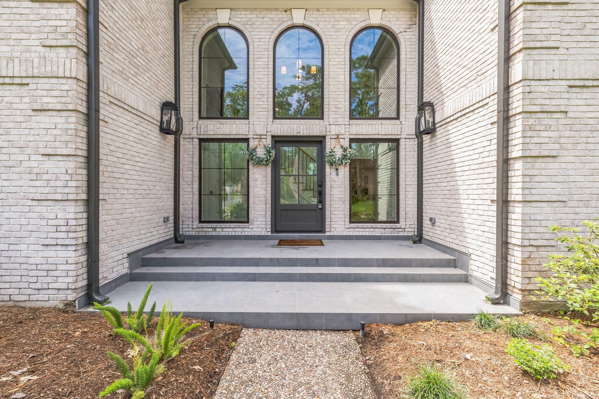 4810 Middle Falls Drive