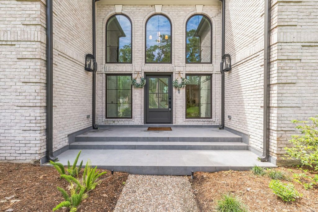 Photo of 4810 Middle Falls Drive, Houston, TX 77345 (MLS # 3632656)