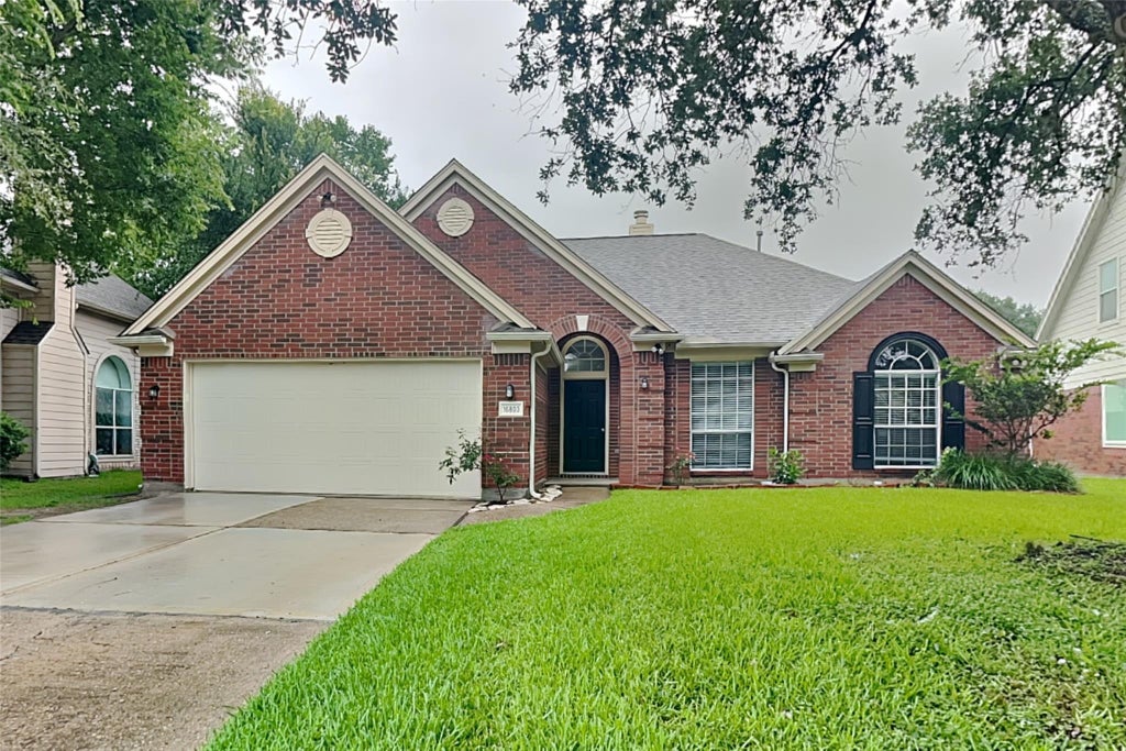 Photo of 16803 Cobbler Crossing Drive, Sugar Land, TX 77498 (MLS # 82538086)
