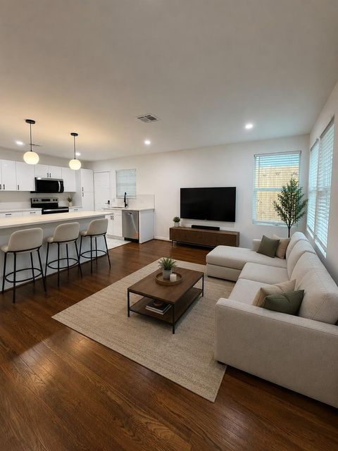 Photo of 1972 W Mckinney Street, Houston, TX 77019 (MLS # 23244590)