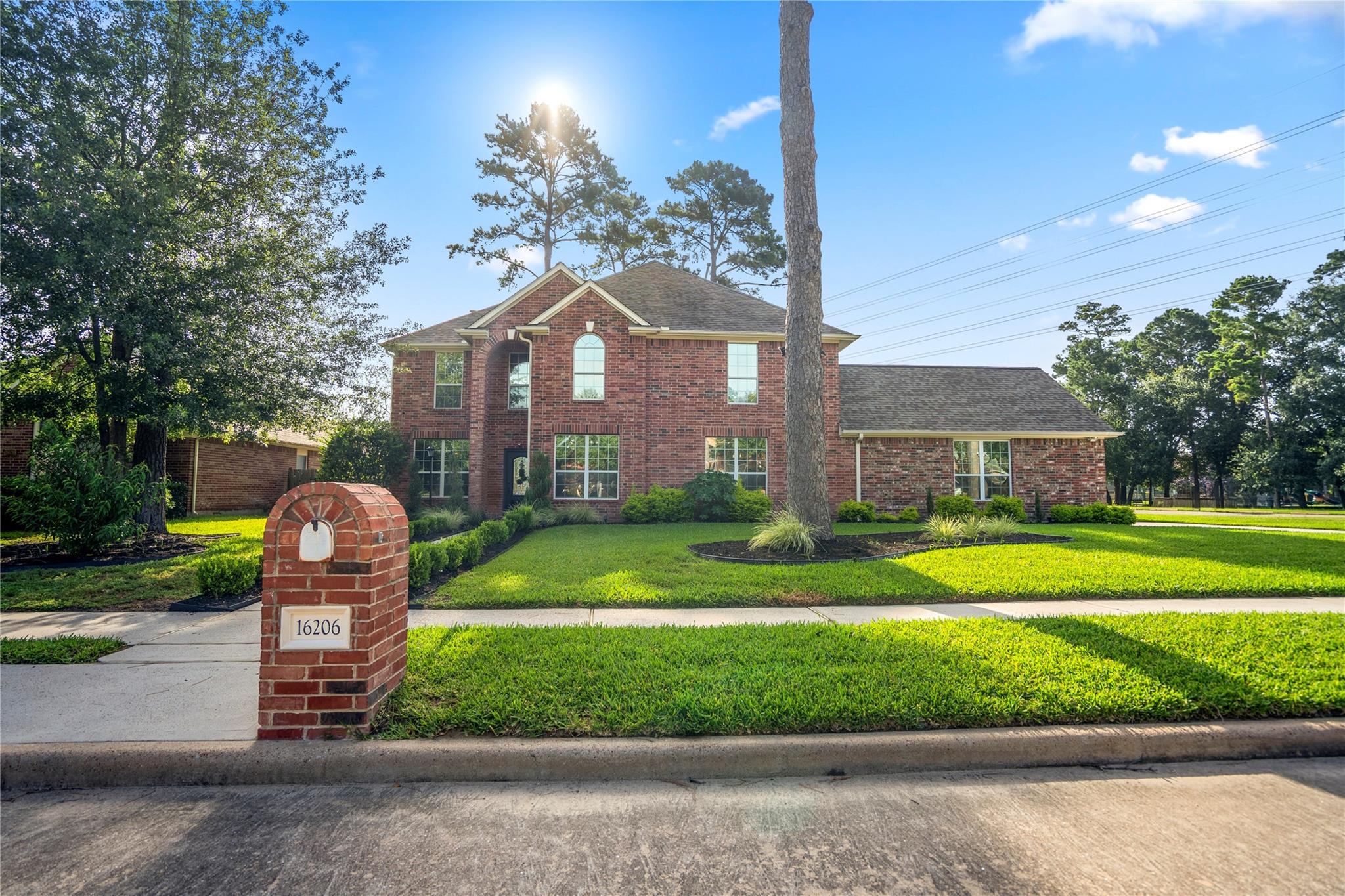 16206 Lakewood Field Drive