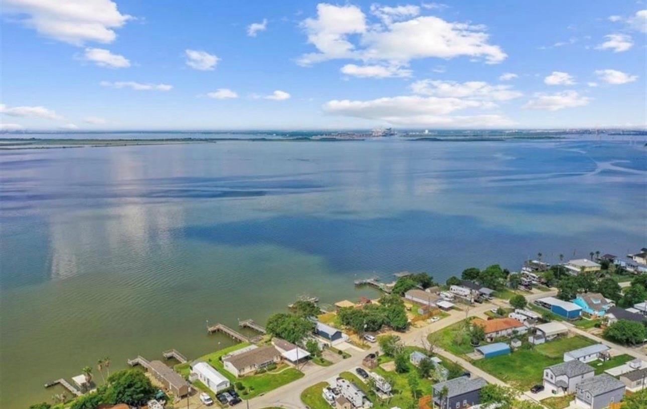 135 Dolphin Harbor Harbor N