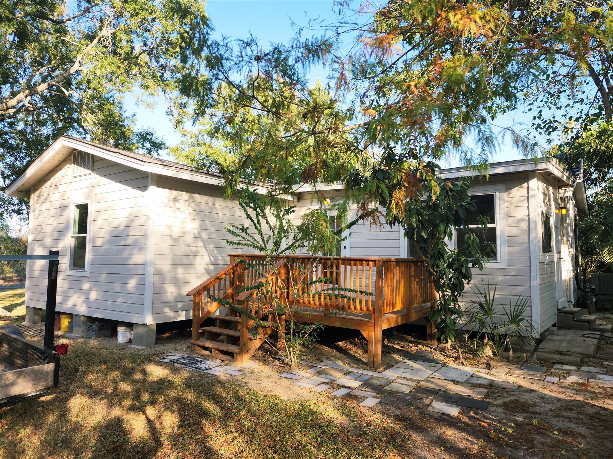 4702 Oak Street