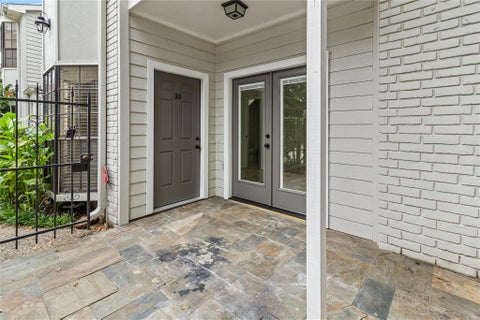 Photo of 1911 Bering Drive, Houston, TX 77057 (MLS # 92983382)