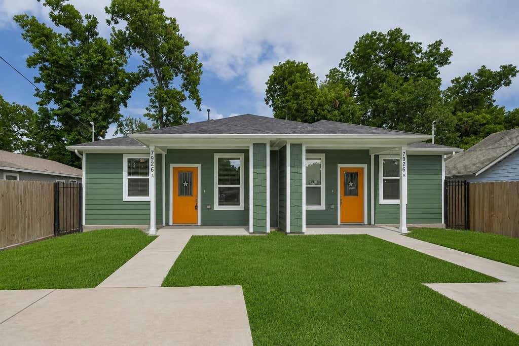 Photo of 7926 Easter Street, Houston, TX 77088 (MLS # 41594663)