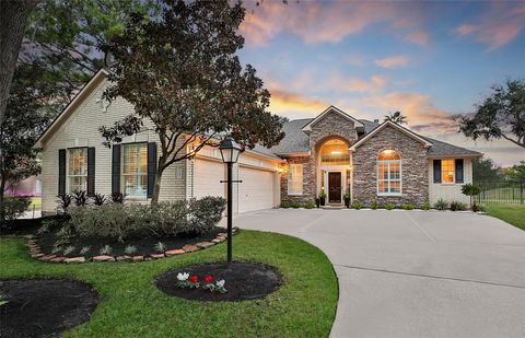 Photo of 16403 Canyon Chase Drive, Houston, TX 77095 (MLS # 37146232)