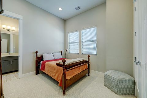 Tiny photo for 806 Thornton Road #A, Houston, TX 77018 (MLS # 94366612)