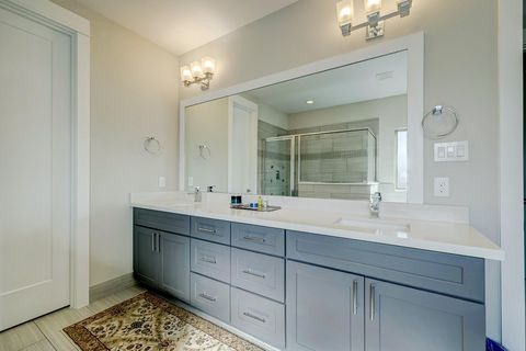 Tiny photo for 806 Thornton Road #A, Houston, TX 77018 (MLS # 94366612)