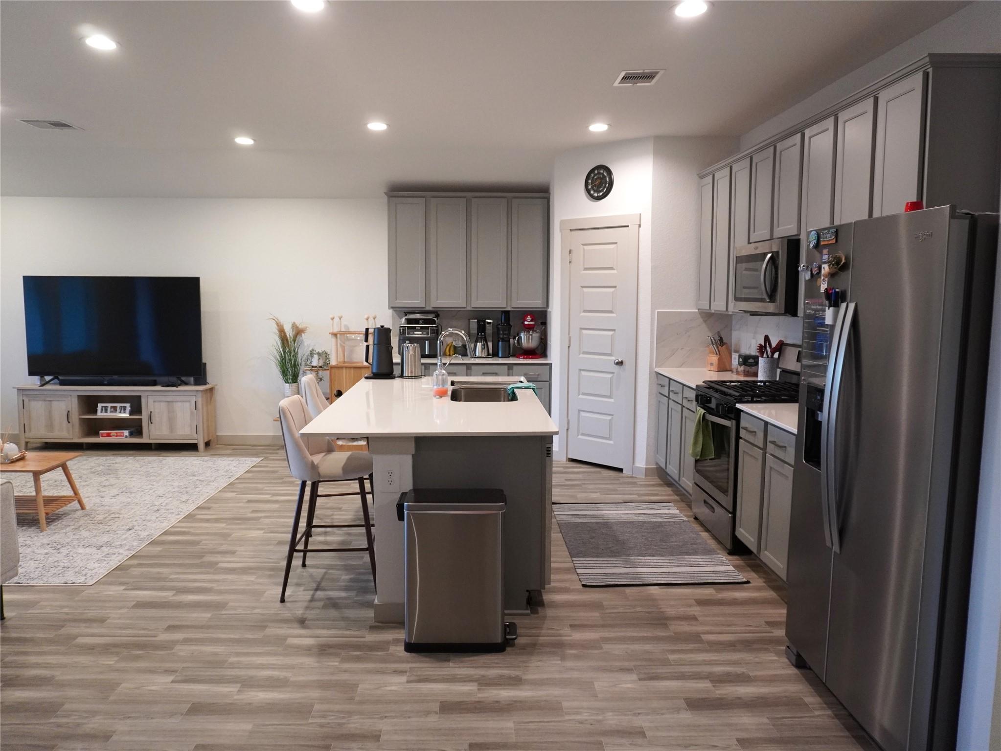 6823 Dell Vista Drive