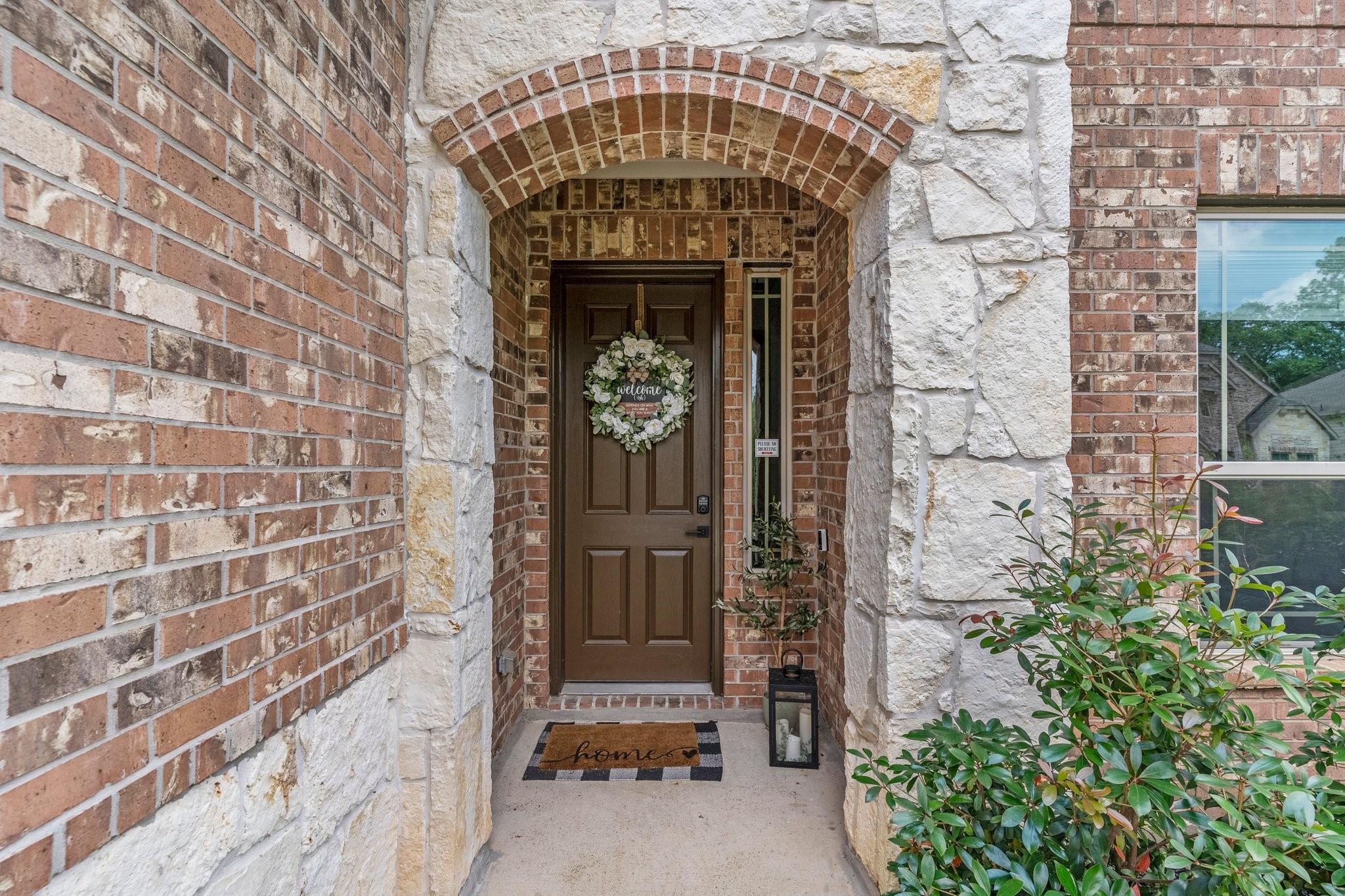 119 Bluebell Woods Way