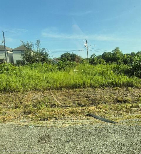Vacant Land For Sale - 0000 Rue Street<br/> Houston, TX 77033