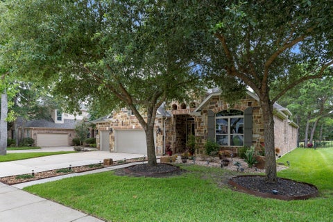 Homes For Sale - 4787 Jackson Square Drive<br/> Montgomery County, Conroe, TX 77304