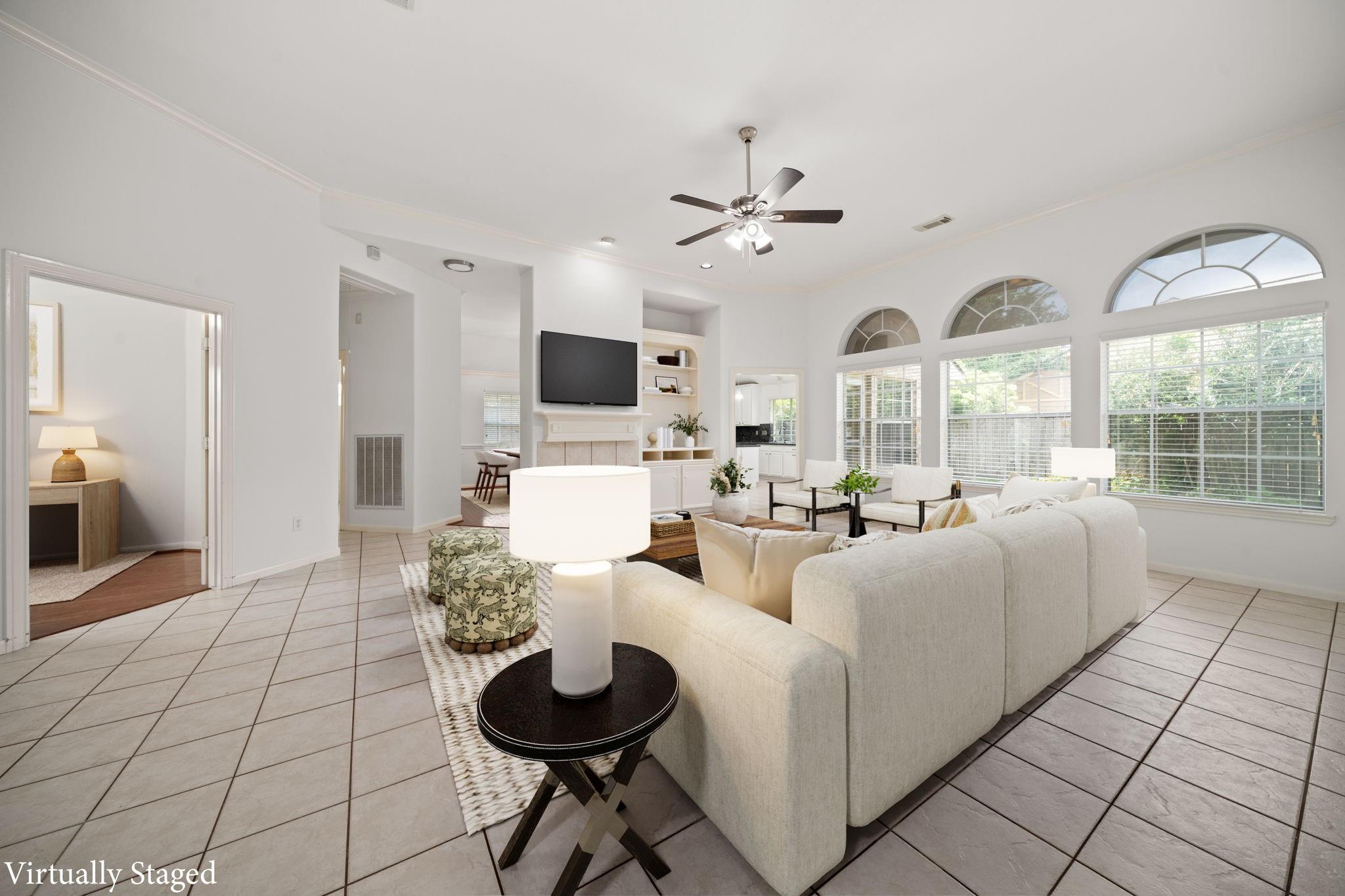 902 W Palmcrest Court