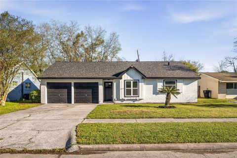 Photo of 5510 Dryad Drive, Houston, TX 77035 (MLS # 44670582)