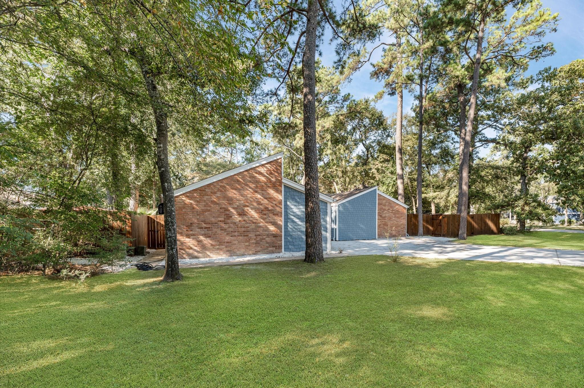 33 Crystal Lake Lane