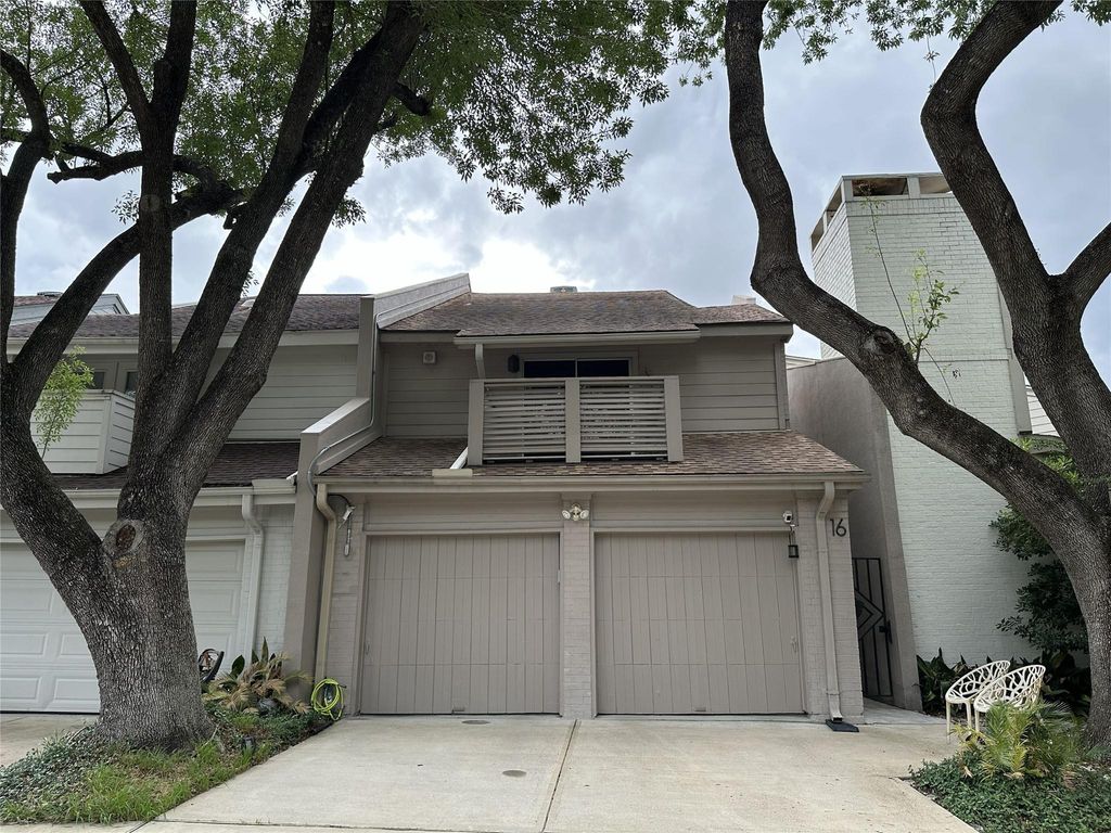 Photo of 16 Alpine Court, Bellaire, TX 77401 (MLS # 30380602)