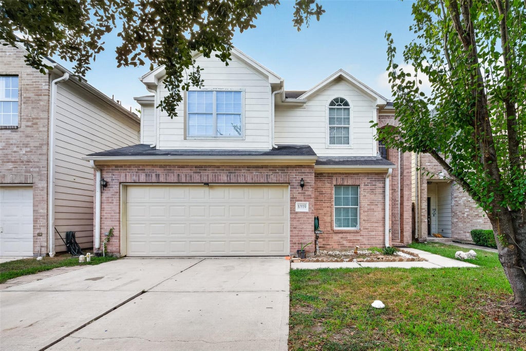 Photo of 10119 W Palm Lake Drive, Houston, TX 77034 (MLS # 40883663)