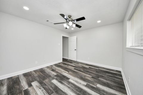 Tiny photo for 3009 Stacy Lane, Deer Park, TX 77536 (MLS # 77330978)