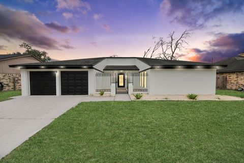 Tiny photo for 3009 Stacy Lane, Deer Park, TX 77536 (MLS # 77330978)