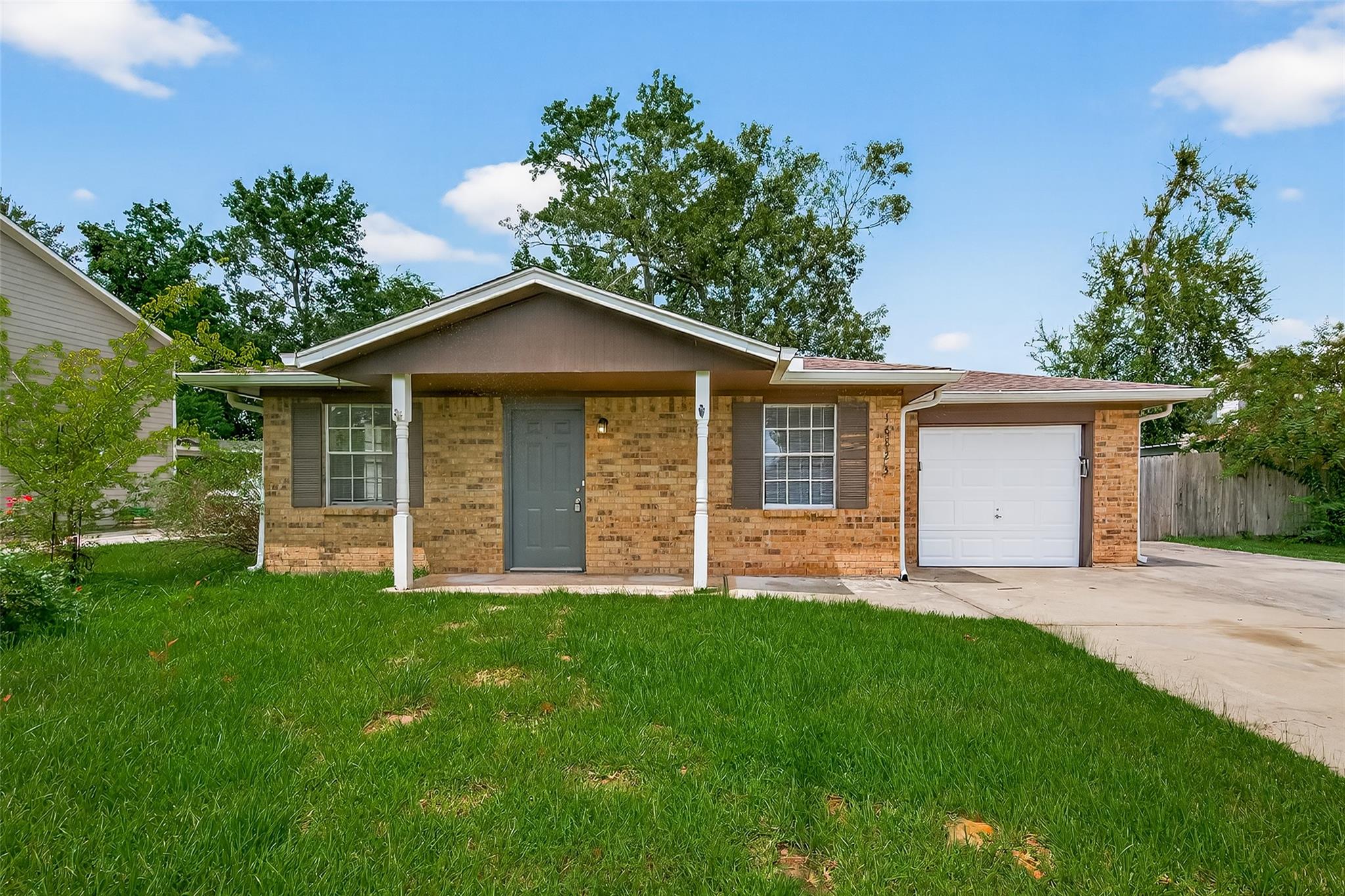 16823 S Lighthouse Dr, Crosby, TX, 77532