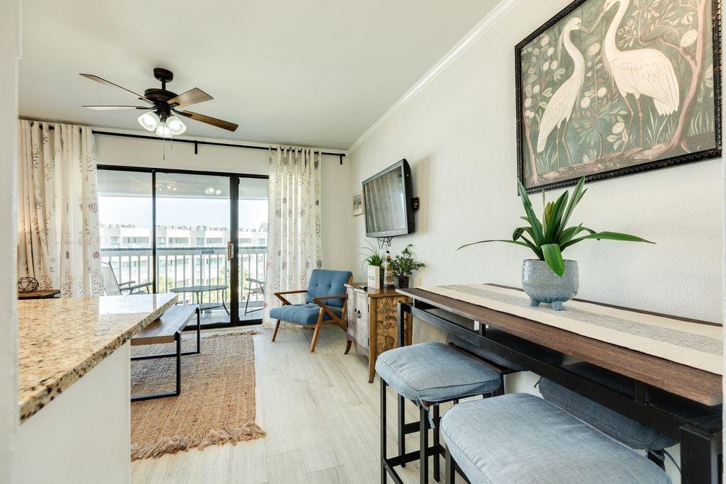 6102 Seawall Blvd 373