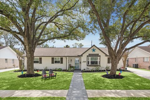 Photo of 10619 Bordley Drive, Houston, TX 77042 (MLS # 85499311)